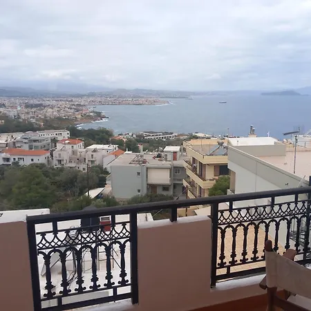 Nancy Вілла Ханья (Крит)